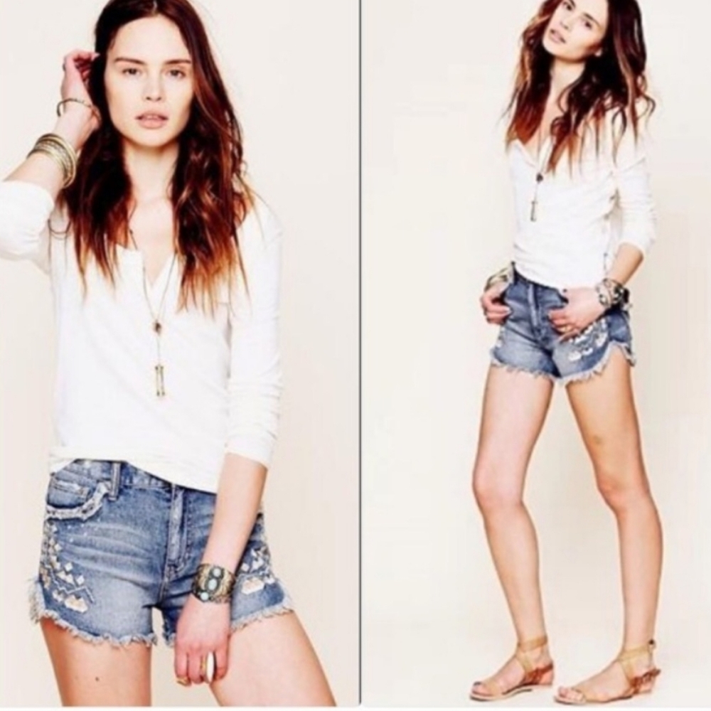 Free People Talum distressed denim shorts